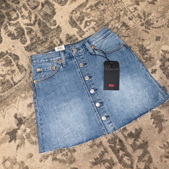 NWT Levi’s Denim Aline mini skirt - Picture 6 of 8
